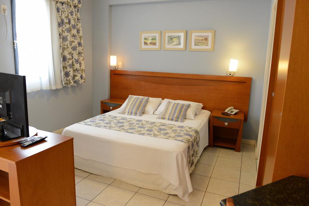 Montese Tower Hotel Resende Buitenkant foto